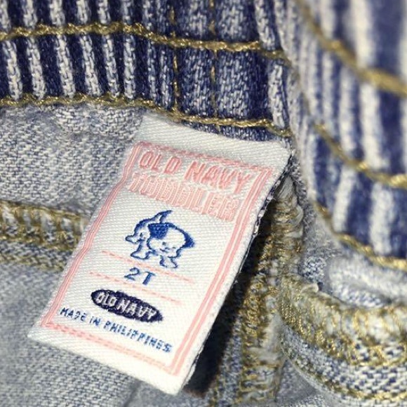 Old Navy Jean pants light wash 2T - Picture 4 of 5